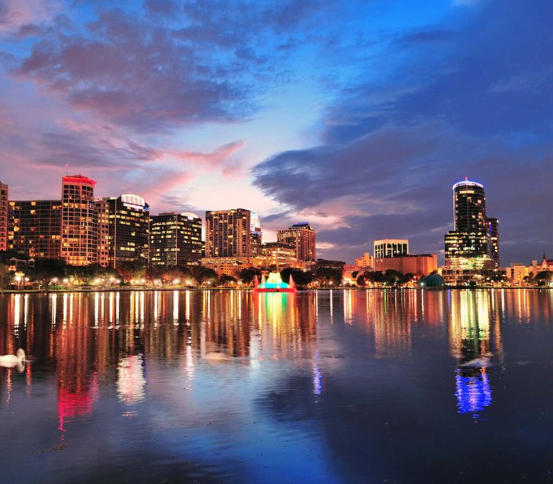 anochecer-en-el-centro-de-orlando